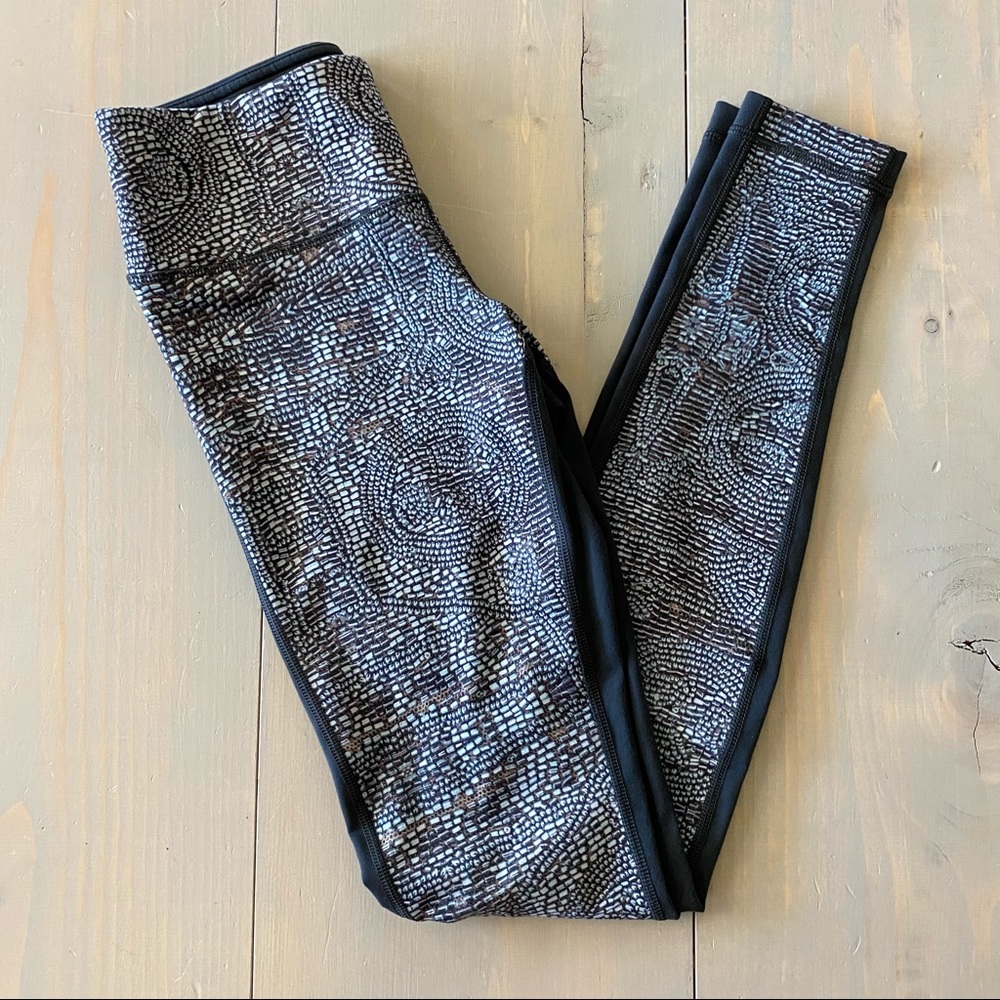 Lululemon wunderunder print leggings